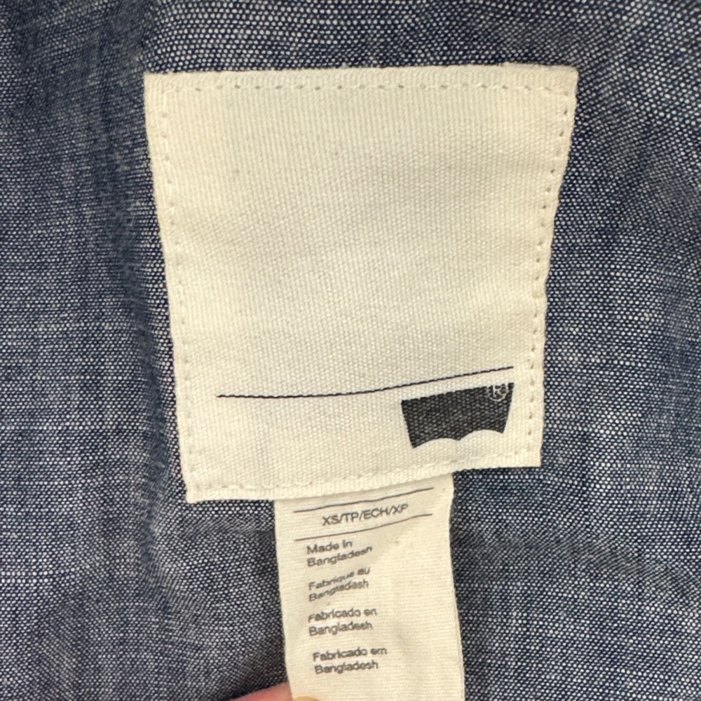 Levi’s Women's Tan Hooded Rain Jacket - Picture 8 of 10